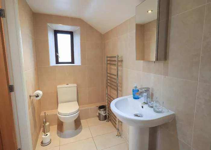 Orcaber Farm Barn * Austwick